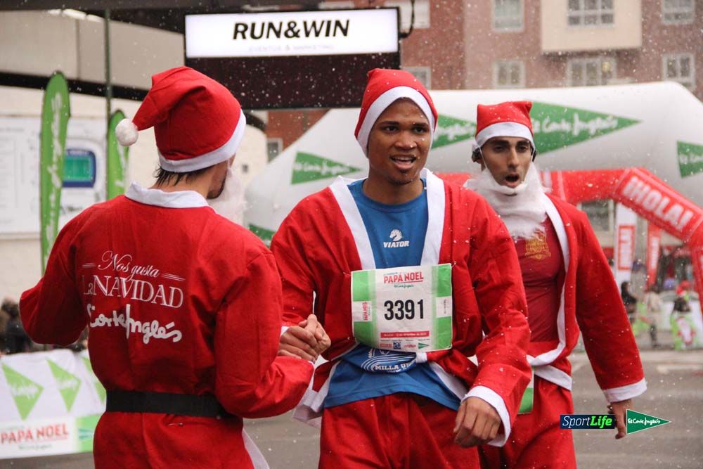 Galería de la Carrera de Papá Noel, ambiente, salida y entra en meta hasta el minuto 25