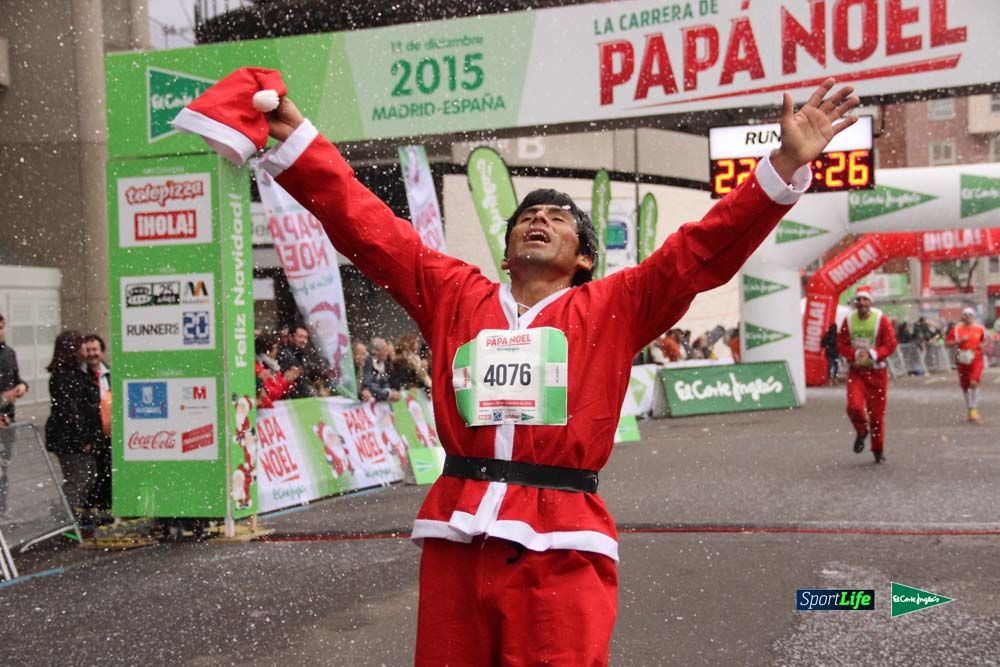 Galería de la Carrera de Papá Noel, ambiente, salida y entra en meta hasta el minuto 25