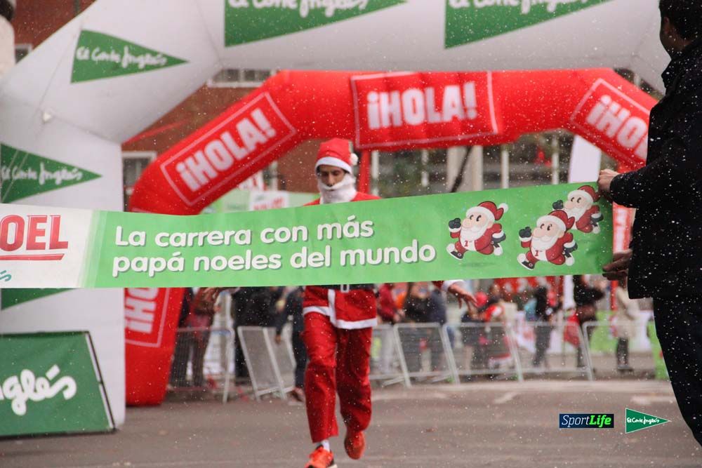 Galería de la Carrera de Papá Noel, ambiente, salida y entra en meta hasta el minuto 25