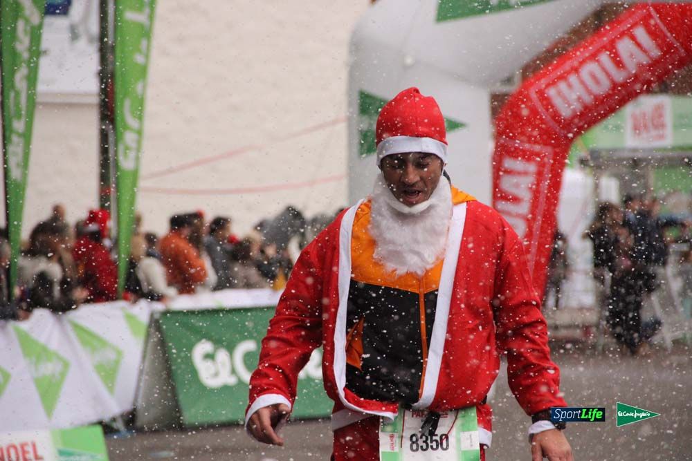 Galería de la Carrera de Papá Noel, ambiente, salida y entra en meta hasta el minuto 25