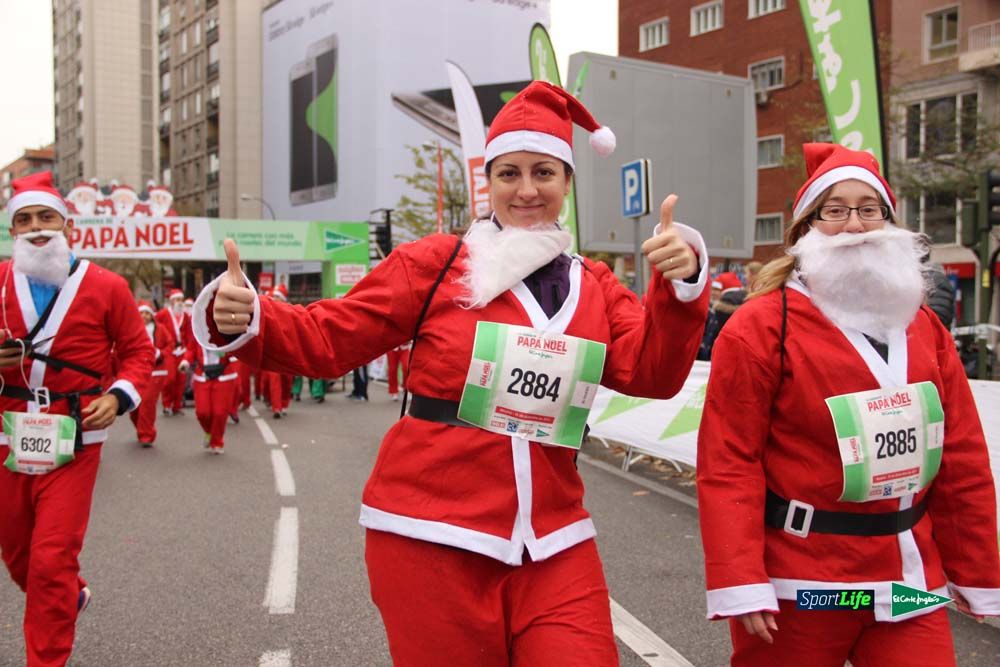 Galería de la Carrera de Papá Noel, ambiente, salida y entra en meta hasta el minuto 25
