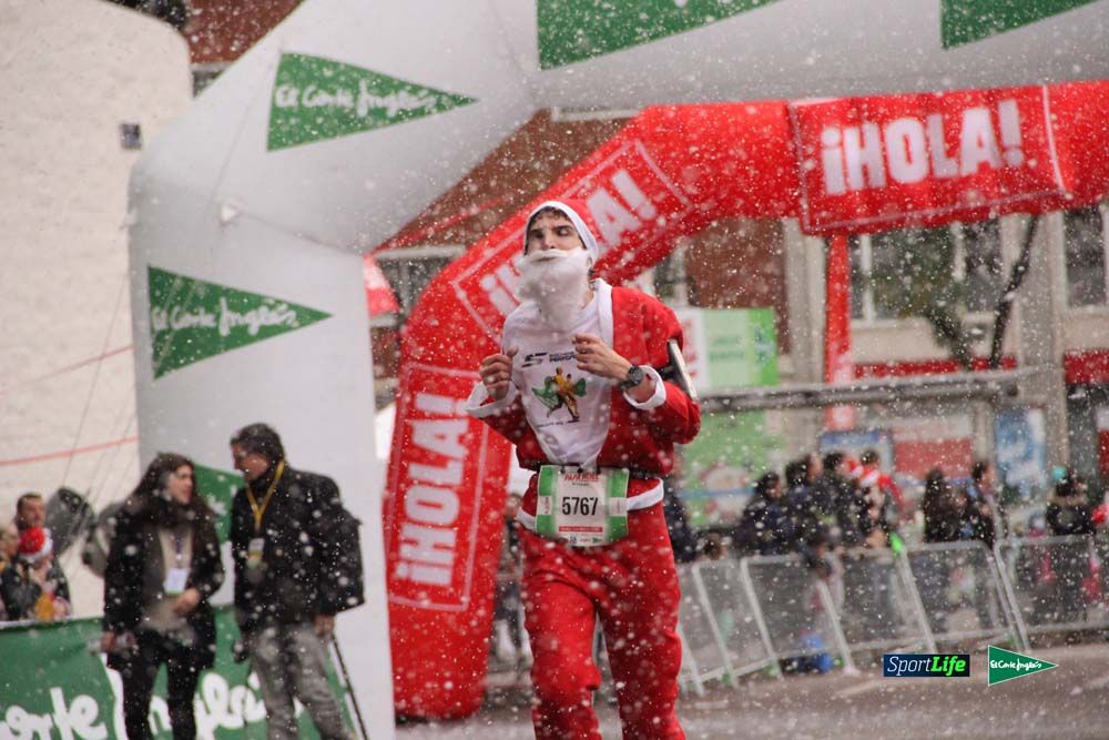 Galería de la Carrera de Papá Noel, ambiente, salida y entra en meta hasta el minuto 25