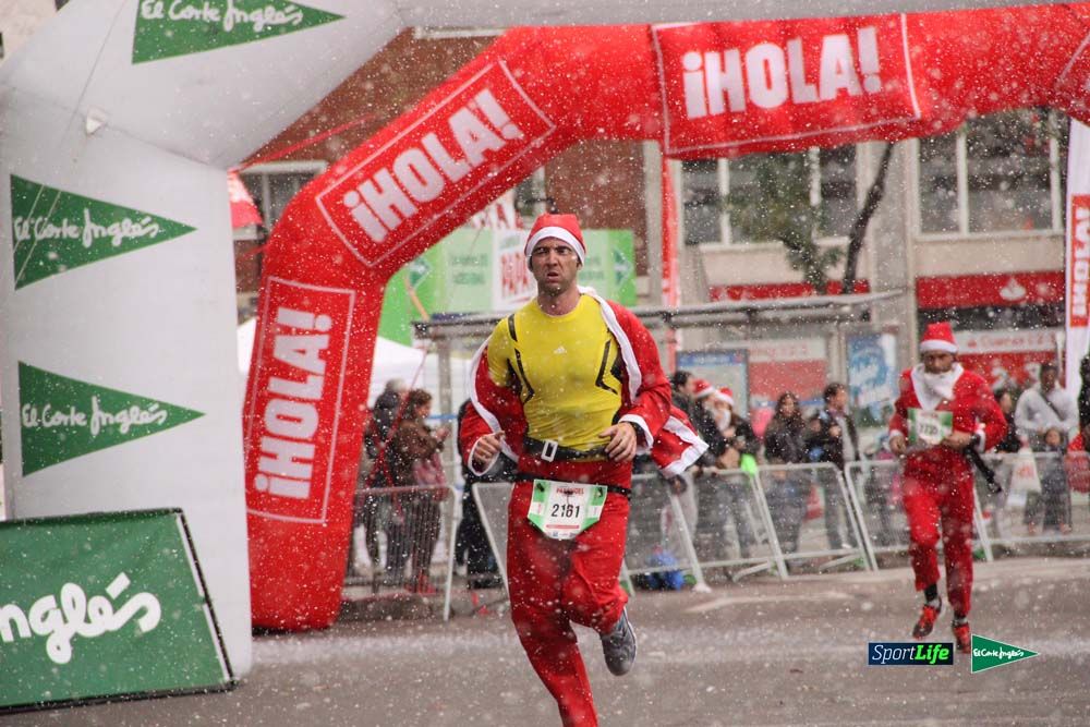 Galería de la Carrera de Papá Noel, ambiente, salida y entra en meta hasta el minuto 25