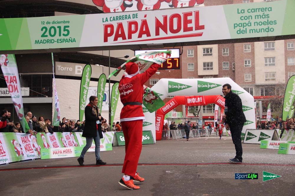 Galería de la Carrera de Papá Noel, ambiente, salida y entra en meta hasta el minuto 25
