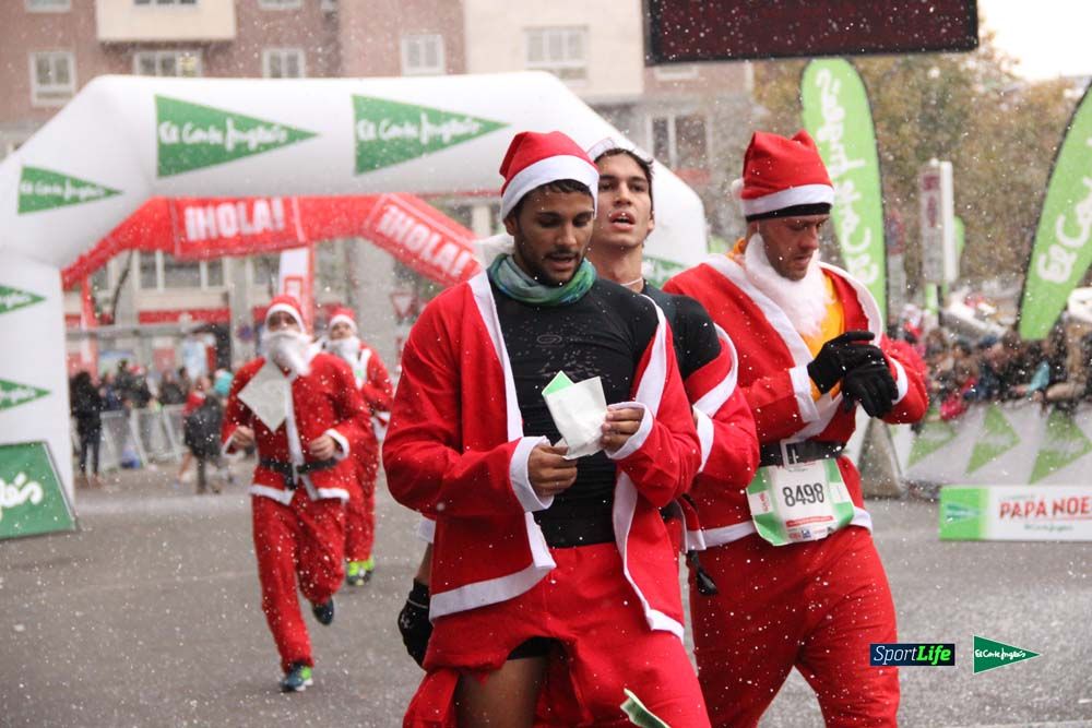 Galería de la Carrera de Papá Noel, ambiente, salida y entra en meta hasta el minuto 25