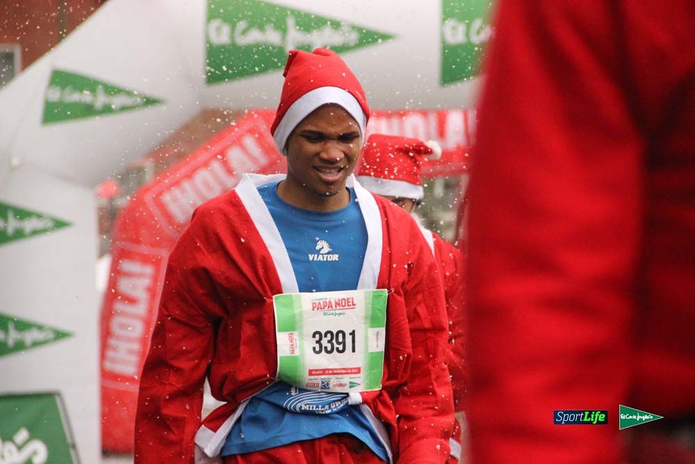 Galería de la Carrera de Papá Noel, ambiente, salida y entra en meta hasta el minuto 25