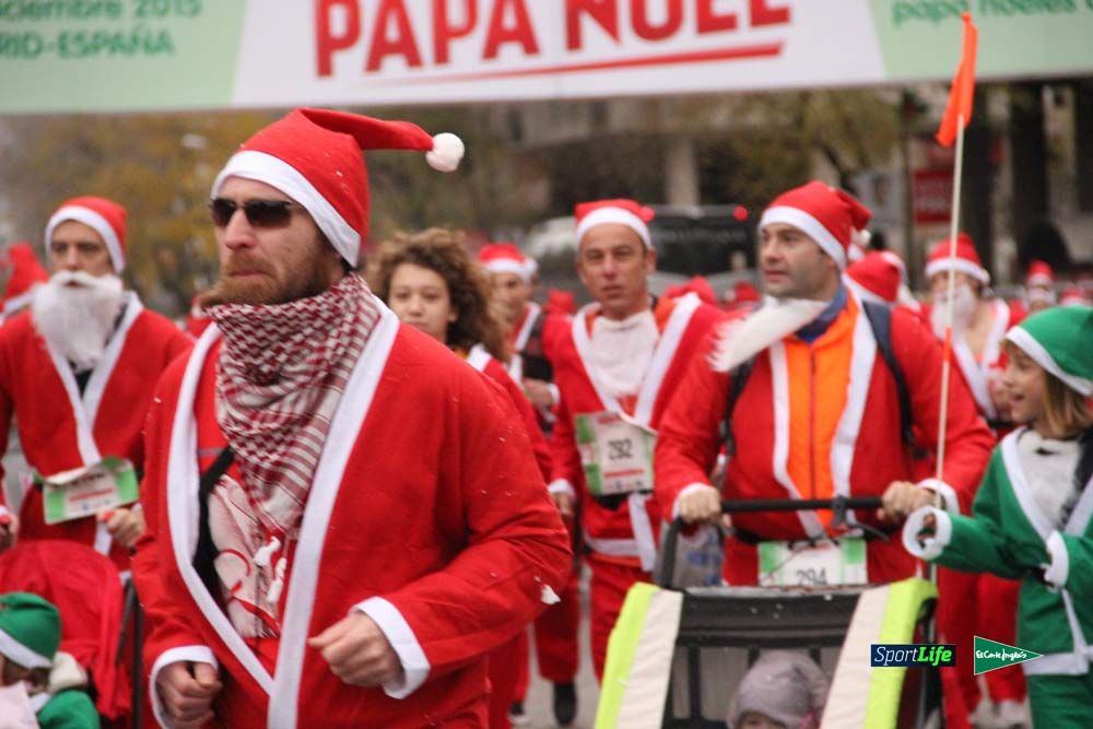 Galería de la Carrera de Papá Noel, ambiente, salida y entra en meta hasta el minuto 25