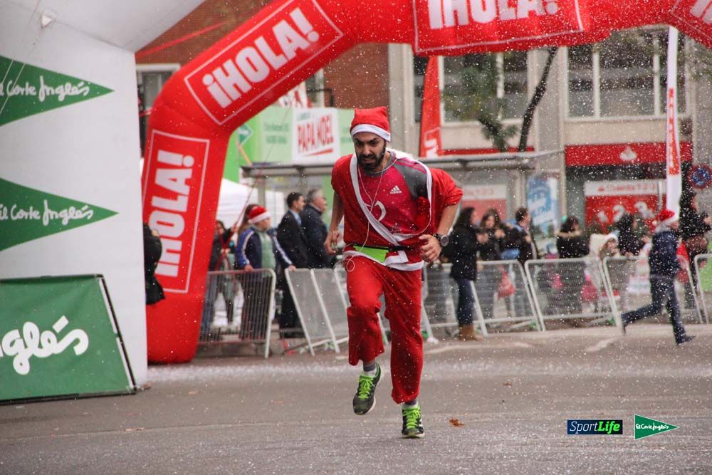 Galería de la Carrera de Papá Noel, ambiente, salida y entra en meta hasta el minuto 25