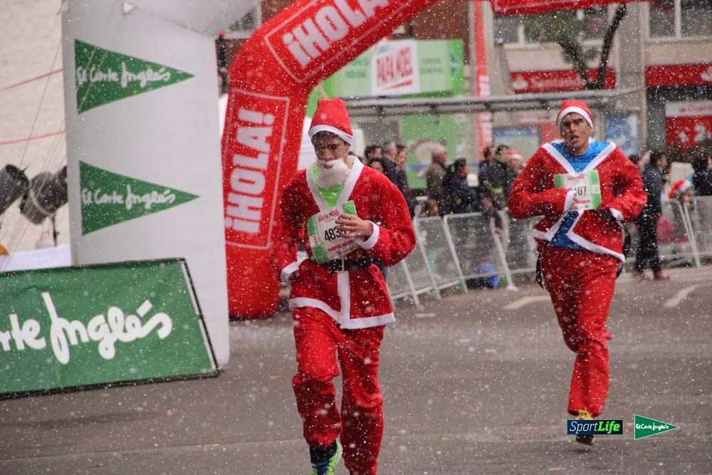 Galería de la Carrera de Papá Noel, ambiente, salida y entra en meta hasta el minuto 25
