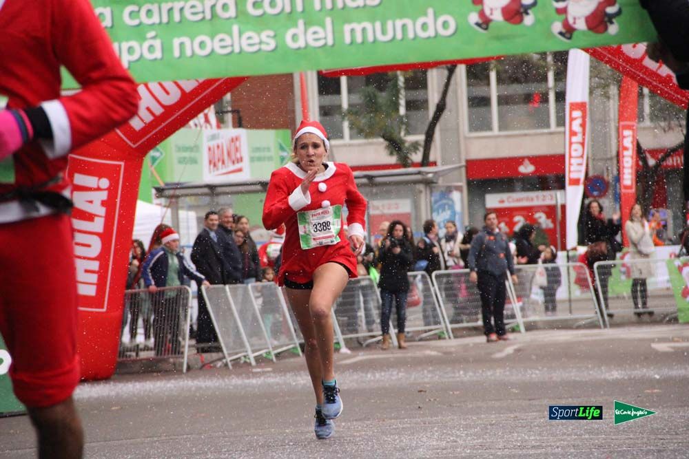 Galería de la Carrera de Papá Noel, ambiente, salida y entra en meta hasta el minuto 25
