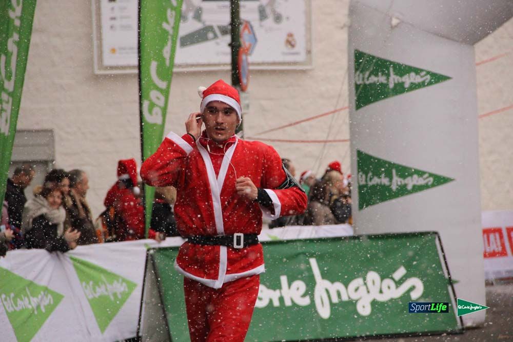 Galería de la Carrera de Papá Noel, ambiente, salida y entra en meta hasta el minuto 25