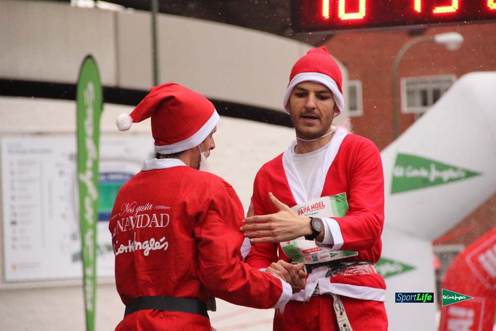 Galería de la Carrera de Papá Noel, ambiente, salida y entra en meta hasta el minuto 25