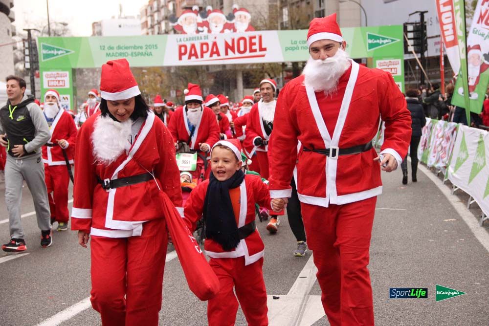 Galería de la Carrera de Papá Noel, ambiente, salida y entra en meta hasta el minuto 25