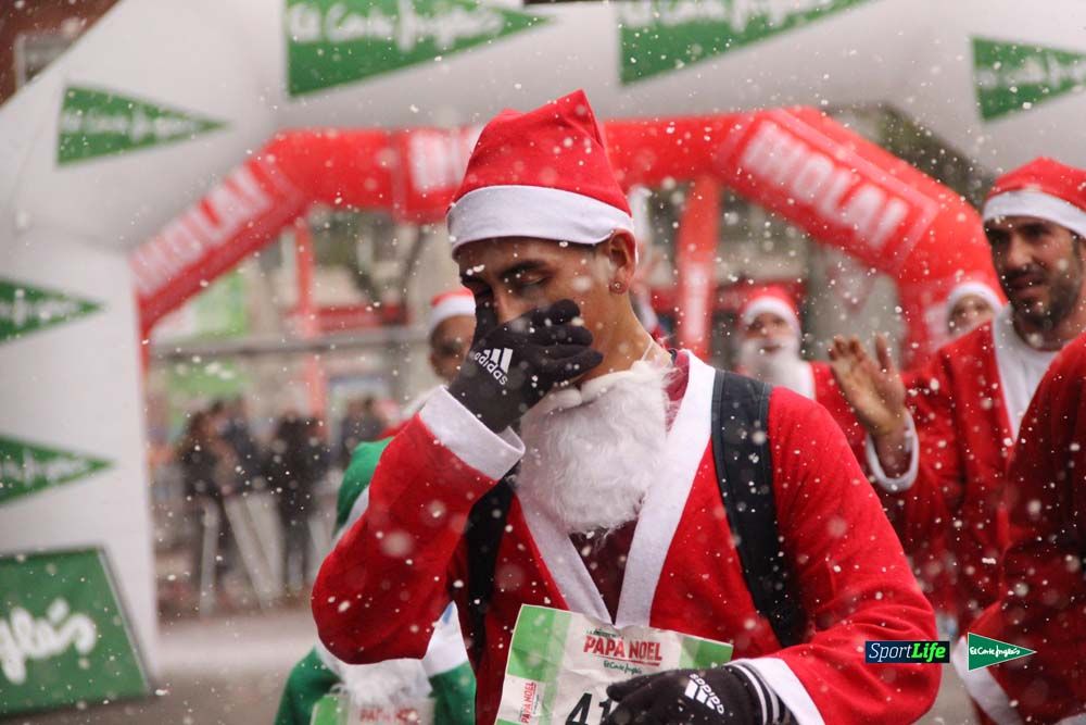 Galería de la Carrera de Papá Noel, ambiente, salida y entra en meta hasta el minuto 25