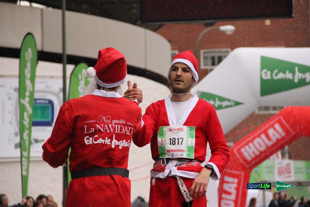 Galería de la Carrera de Papá Noel, ambiente, salida y entra en meta hasta el minuto 25