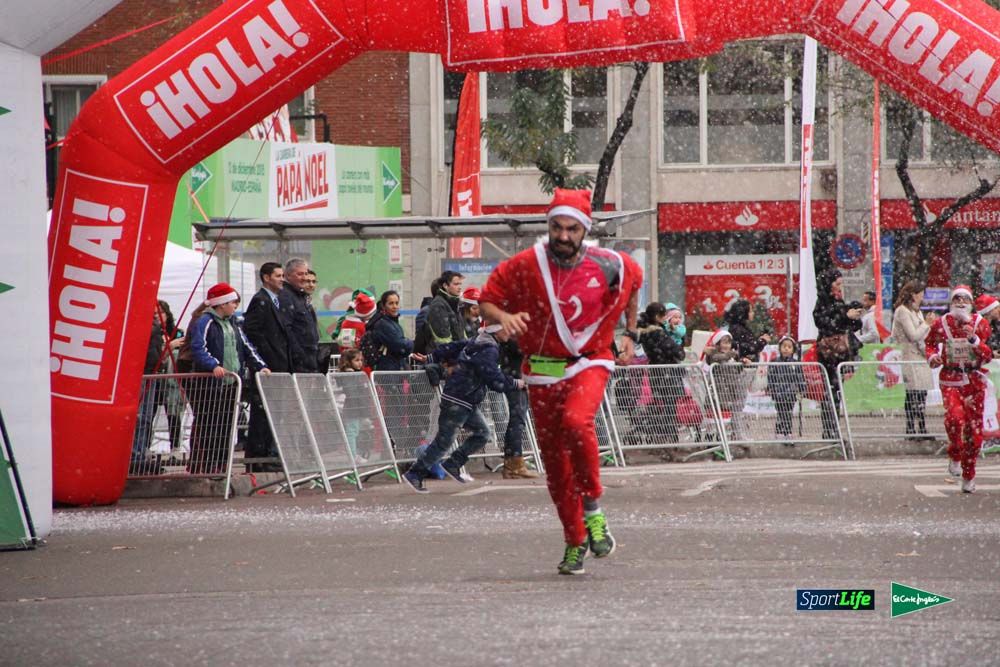 Galería de la Carrera de Papá Noel, ambiente, salida y entra en meta hasta el minuto 25