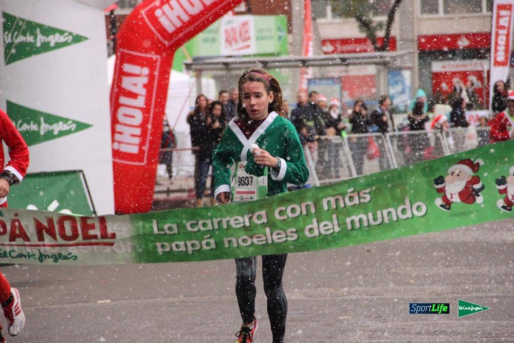 Galería de la Carrera de Papá Noel, ambiente, salida y entra en meta hasta el minuto 25