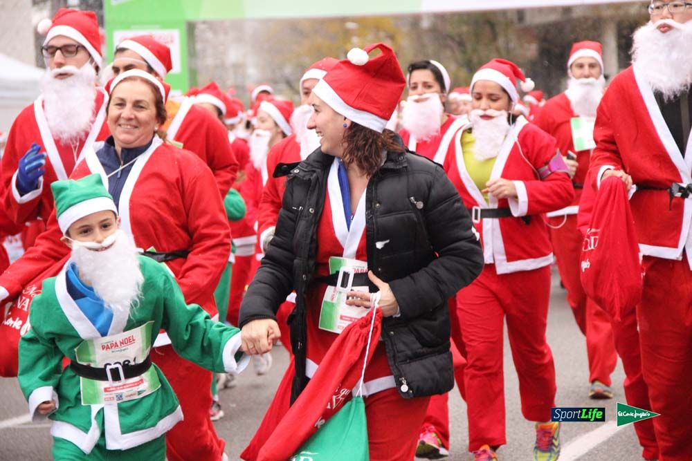 Galería de la Carrera de Papá Noel, ambiente, salida y entra en meta hasta el minuto 25