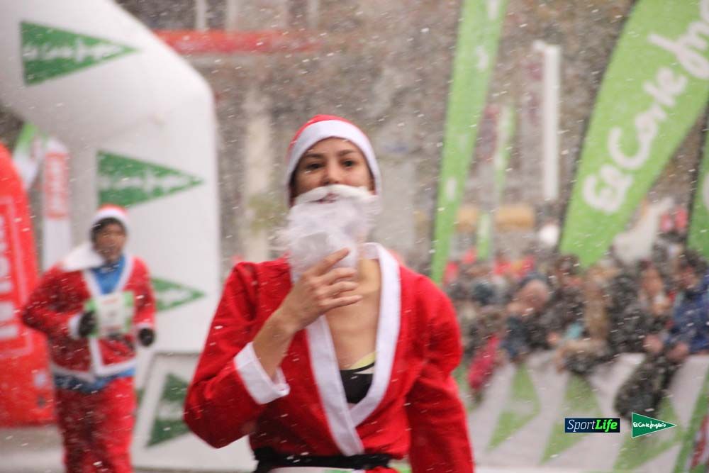 Galería de la Carrera de Papá Noel, ambiente, salida y entra en meta hasta el minuto 25