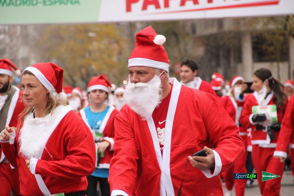 Galería de la Carrera de Papá Noel, ambiente, salida y entra en meta hasta el minuto 25