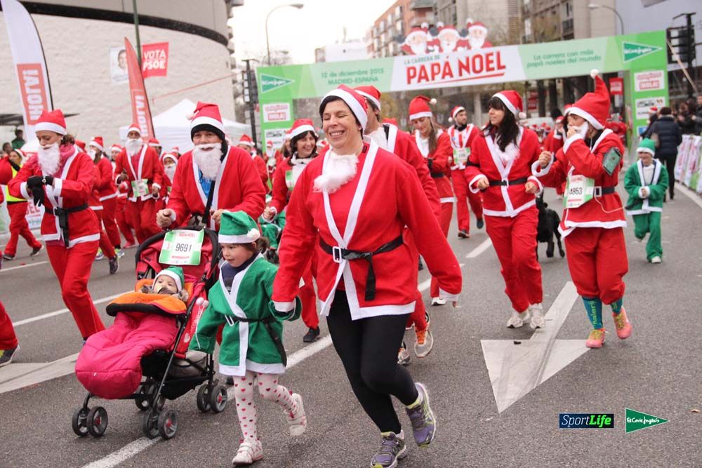 Galería de la Carrera de Papá Noel, ambiente, salida y entra en meta hasta el minuto 25