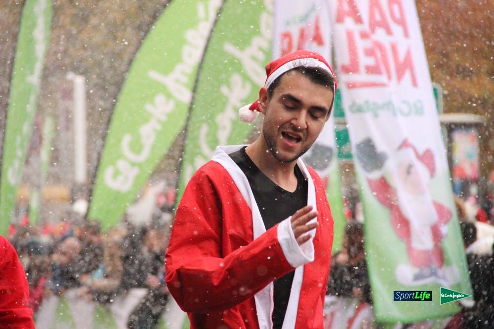 Galería de la Carrera de Papá Noel, ambiente, salida y entra en meta hasta el minuto 25