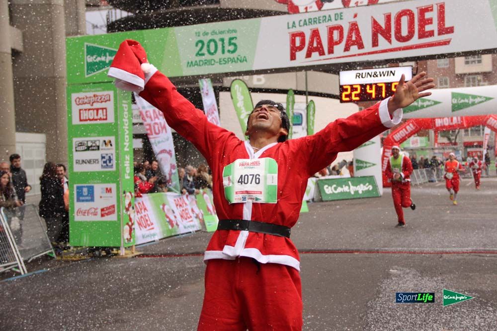 Galería de la Carrera de Papá Noel, ambiente, salida y entra en meta hasta el minuto 25