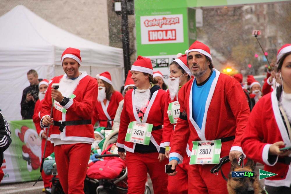 Galería de la Carrera de Papá Noel, ambiente, salida y entra en meta hasta el minuto 25