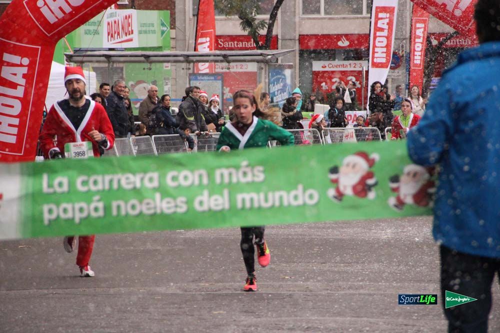 Galería de la Carrera de Papá Noel, ambiente, salida y entra en meta hasta el minuto 25