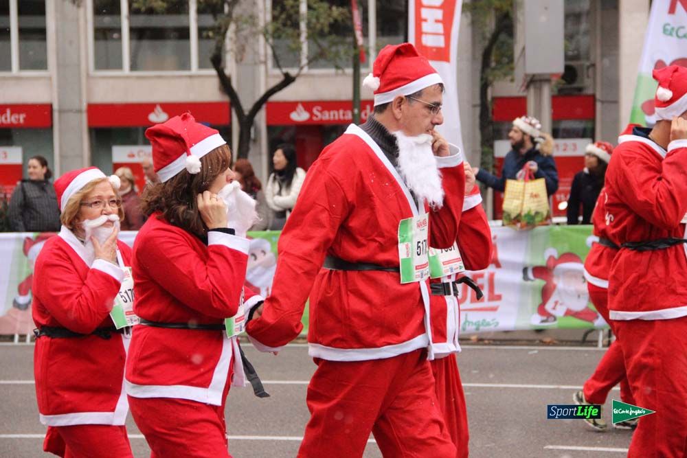 Galería de la Carrera de Papá Noel, ambiente, salida y entra en meta hasta el minuto 25