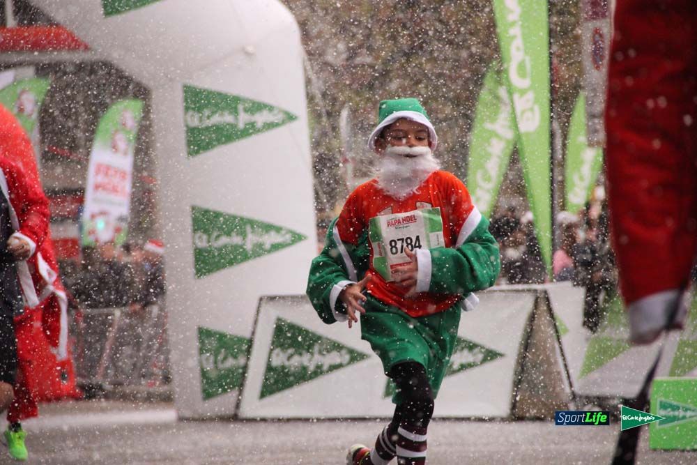 Galería de la Carrera de Papá Noel, ambiente, salida y entra en meta hasta el minuto 25