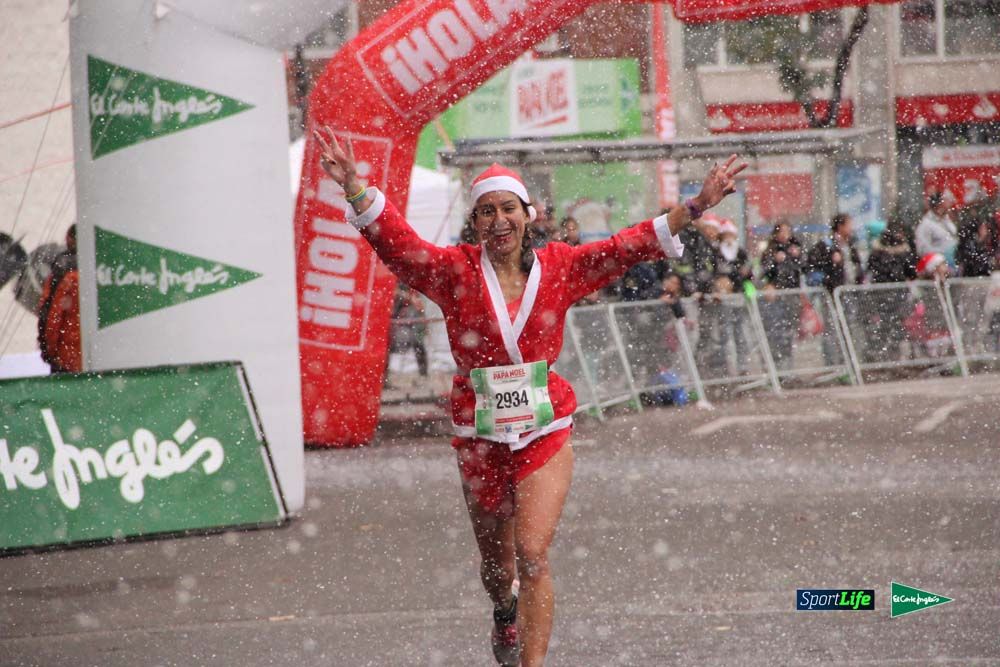 Galería de la Carrera de Papá Noel, ambiente, salida y entra en meta hasta el minuto 25