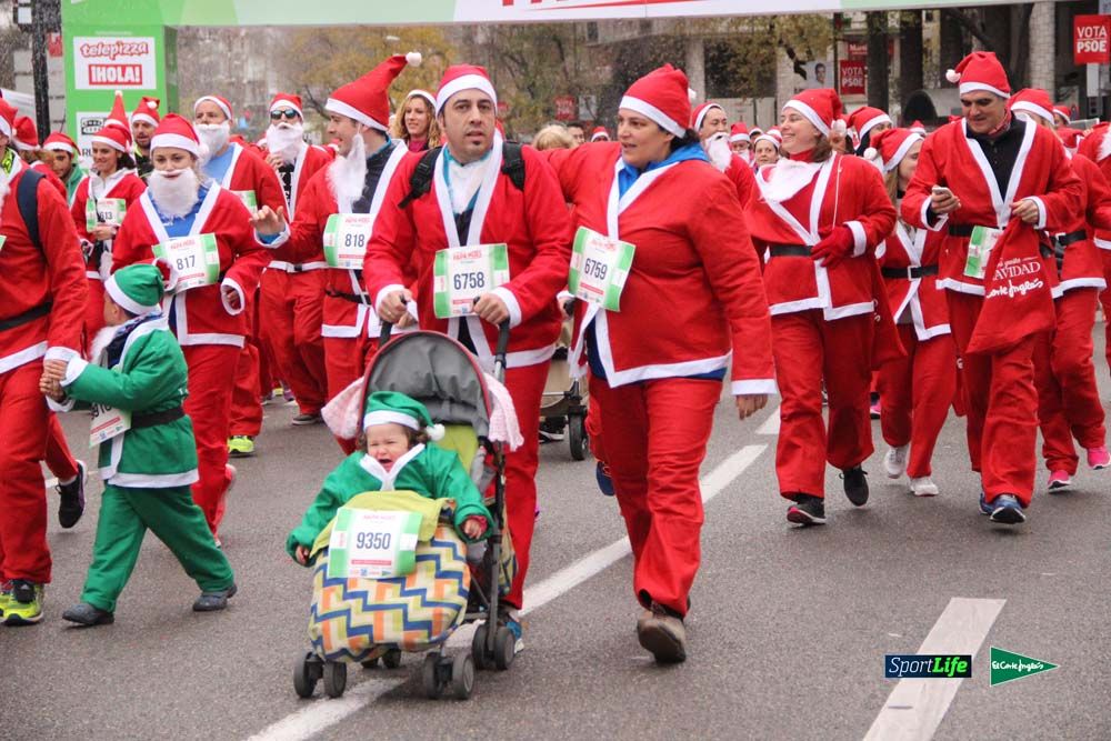 Galería de la Carrera de Papá Noel, ambiente, salida y entra en meta hasta el minuto 25