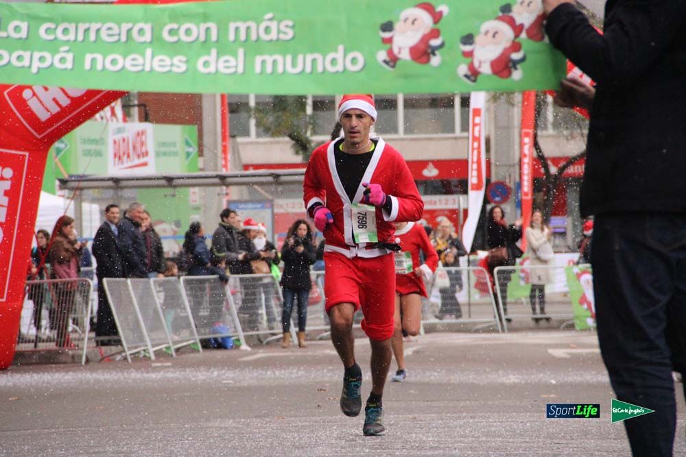 Galería de la Carrera de Papá Noel, ambiente, salida y entra en meta hasta el minuto 25