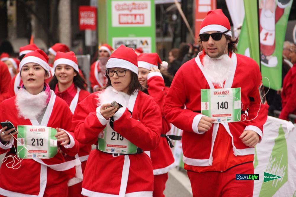Galería de la Carrera de Papá Noel, ambiente, salida y entra en meta hasta el minuto 25