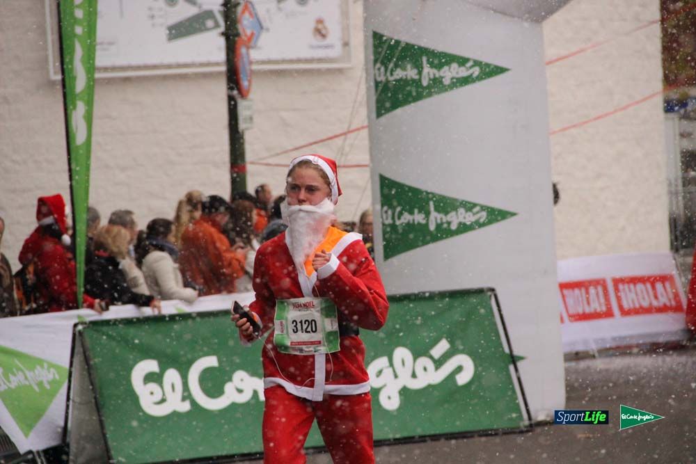 Galería de la Carrera de Papá Noel, ambiente, salida y entra en meta hasta el minuto 25