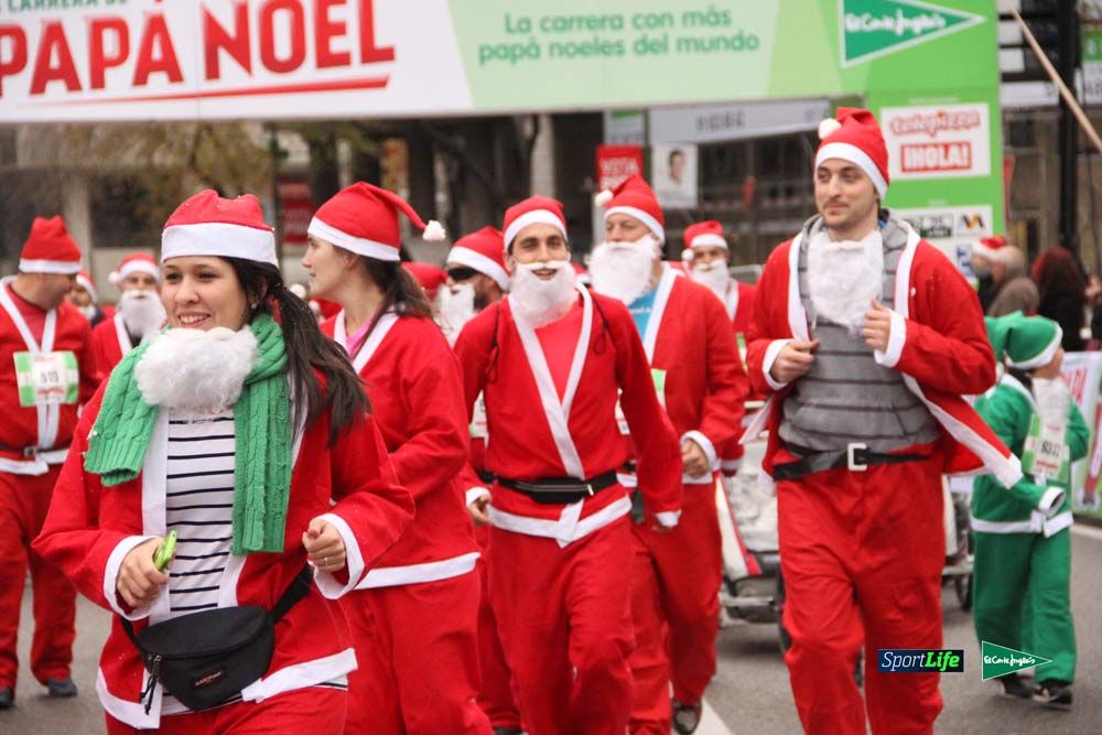 Galería de la Carrera de Papá Noel, ambiente, salida y entra en meta hasta el minuto 25