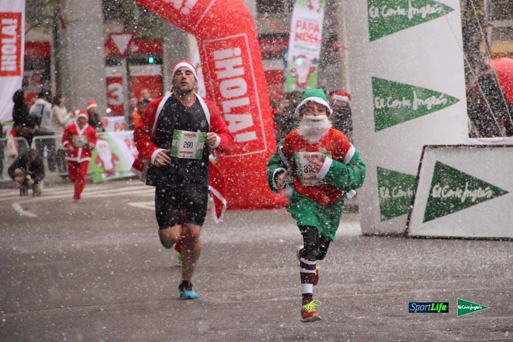 Galería de la Carrera de Papá Noel, ambiente, salida y entra en meta hasta el minuto 25