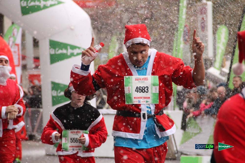 Galería de la Carrera de Papá Noel, ambiente, salida y entra en meta hasta el minuto 25