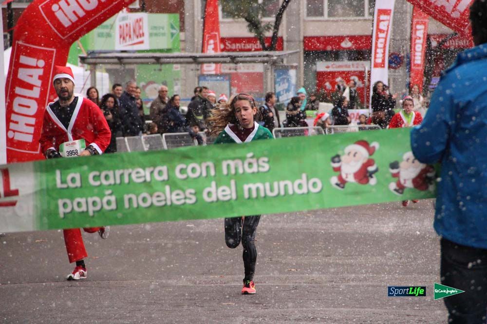 Galería de la Carrera de Papá Noel, ambiente, salida y entra en meta hasta el minuto 25