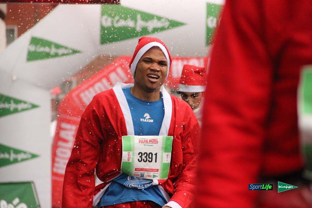 Galería de la Carrera de Papá Noel, ambiente, salida y entra en meta hasta el minuto 25