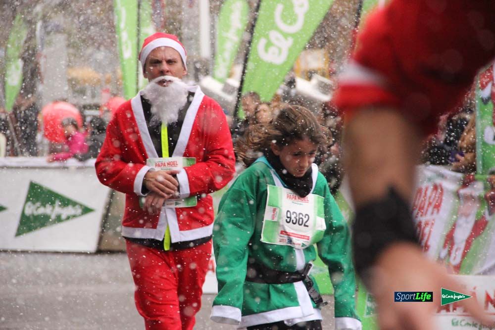 Galería de la Carrera de Papá Noel, ambiente, salida y entra en meta hasta el minuto 25