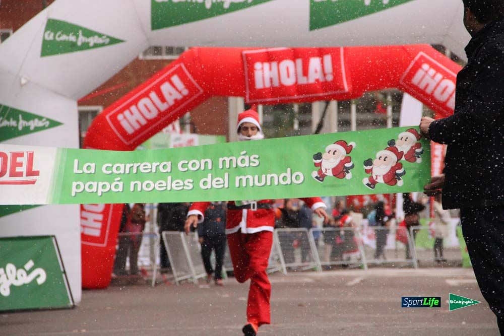 Galería de la Carrera de Papá Noel, ambiente, salida y entra en meta hasta el minuto 25