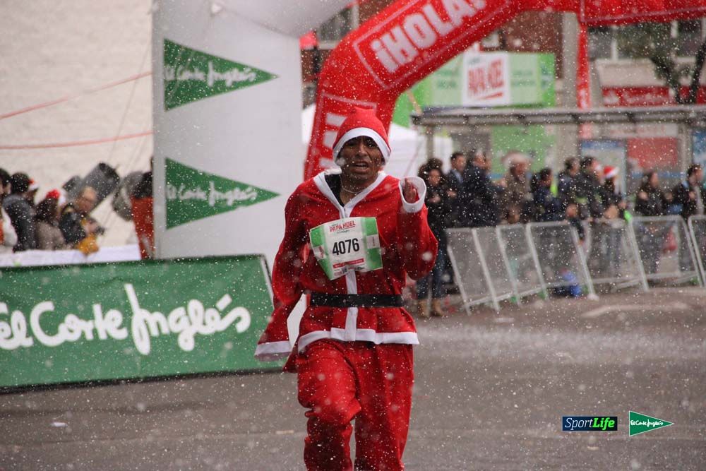 Galería de la Carrera de Papá Noel, ambiente, salida y entra en meta hasta el minuto 25