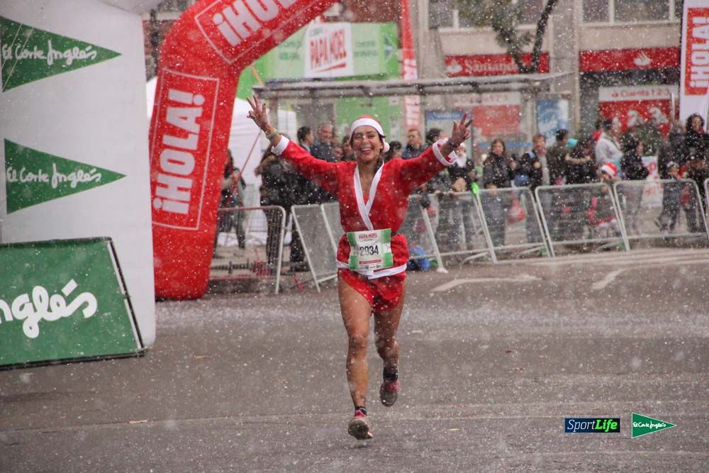 Galería de la Carrera de Papá Noel, ambiente, salida y entra en meta hasta el minuto 25