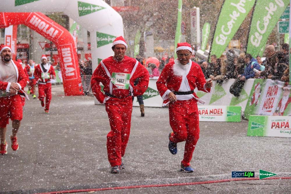 Galería de la Carrera de Papá Noel, ambiente, salida y entra en meta hasta el minuto 25