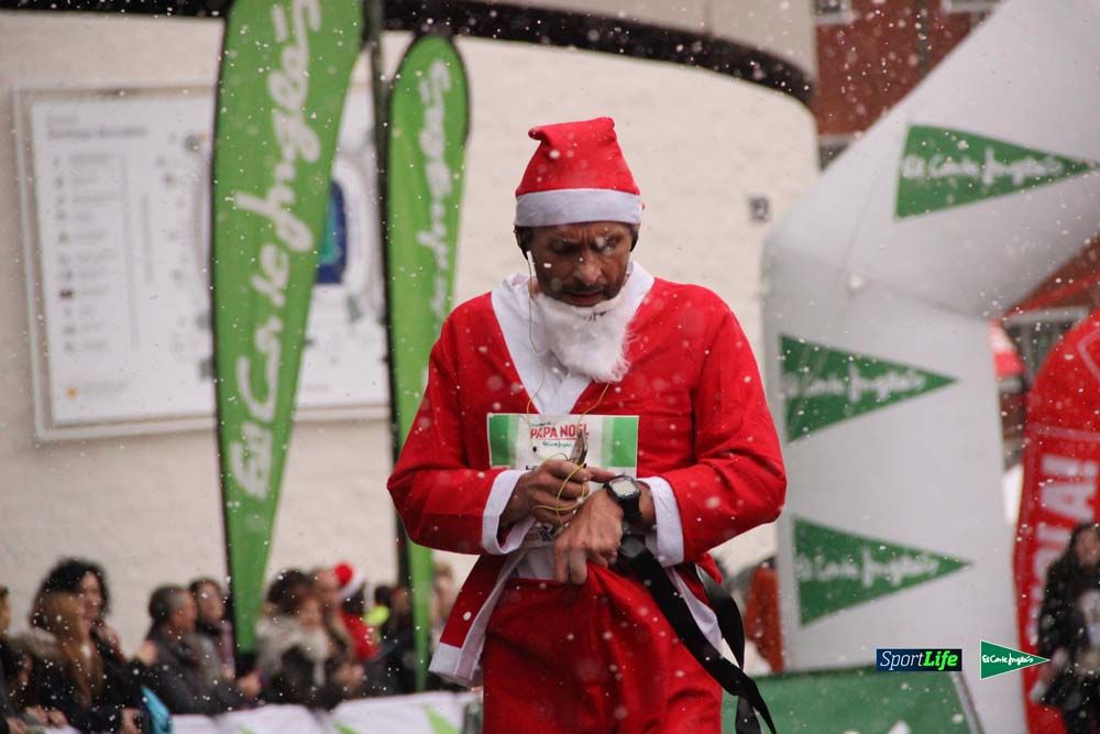 Galería de la Carrera de Papá Noel, ambiente, salida y entra en meta hasta el minuto 25