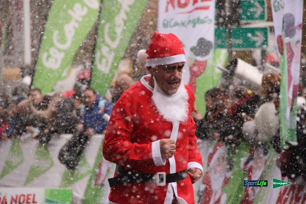 Galería de la Carrera de Papá Noel, ambiente, salida y entra en meta hasta el minuto 25
