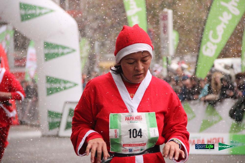 Galería de la Carrera de Papá Noel, ambiente, salida y entra en meta hasta el minuto 25