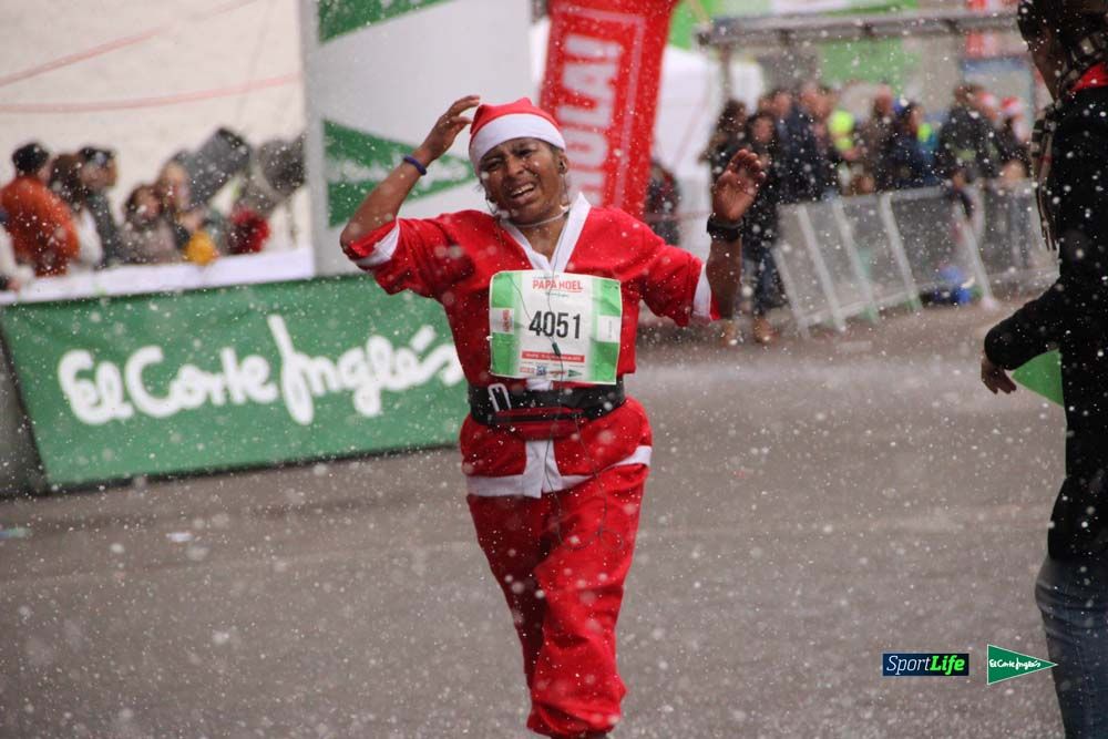 Galería de la Carrera de Papá Noel, ambiente, salida y entra en meta hasta el minuto 25